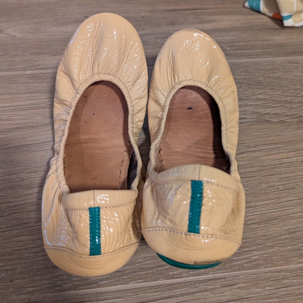 Tieks Blush Patent Ballet Flats with Teal Accent
